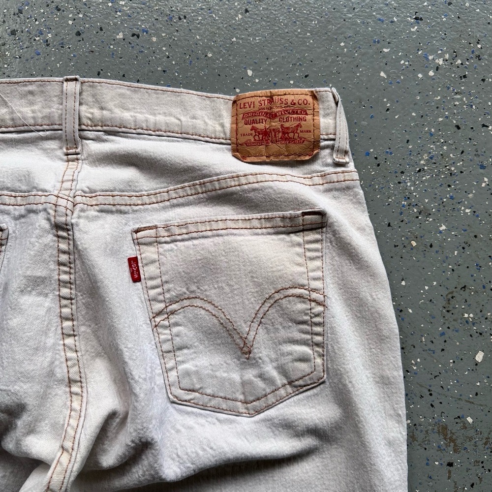 Levi's Jeans Womens Size 12M Off-White Cream Vintage Flared Wide Leg 515 Y2K - Picture 3 of 8